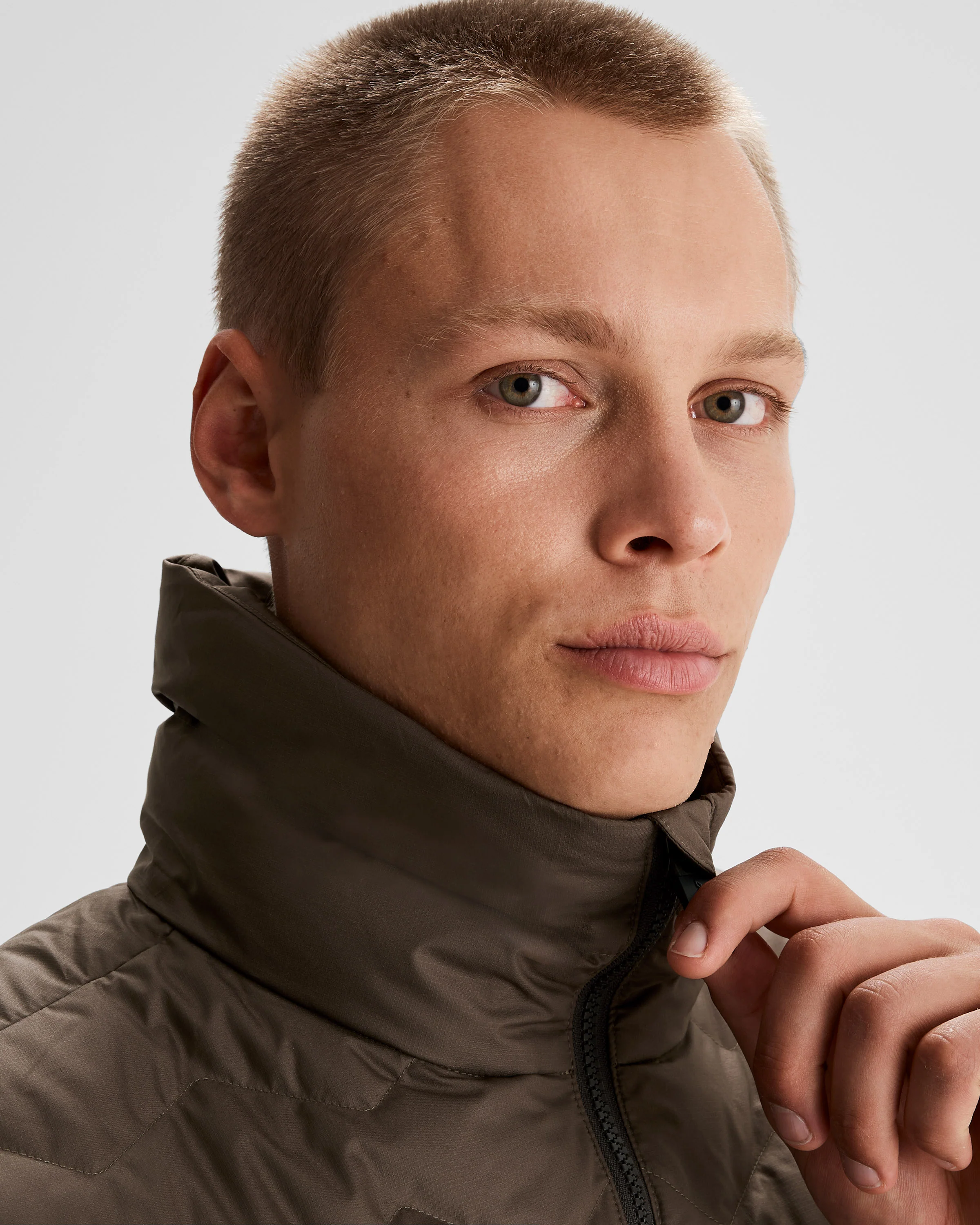 Men's Any Time Down Vest - Trail - Image 4