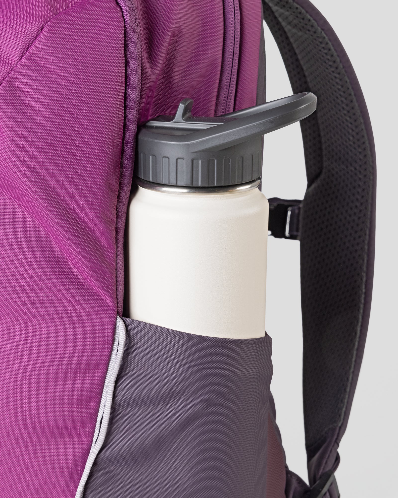 Axon Everyday Backpack - Berry/Orbit - Image 6