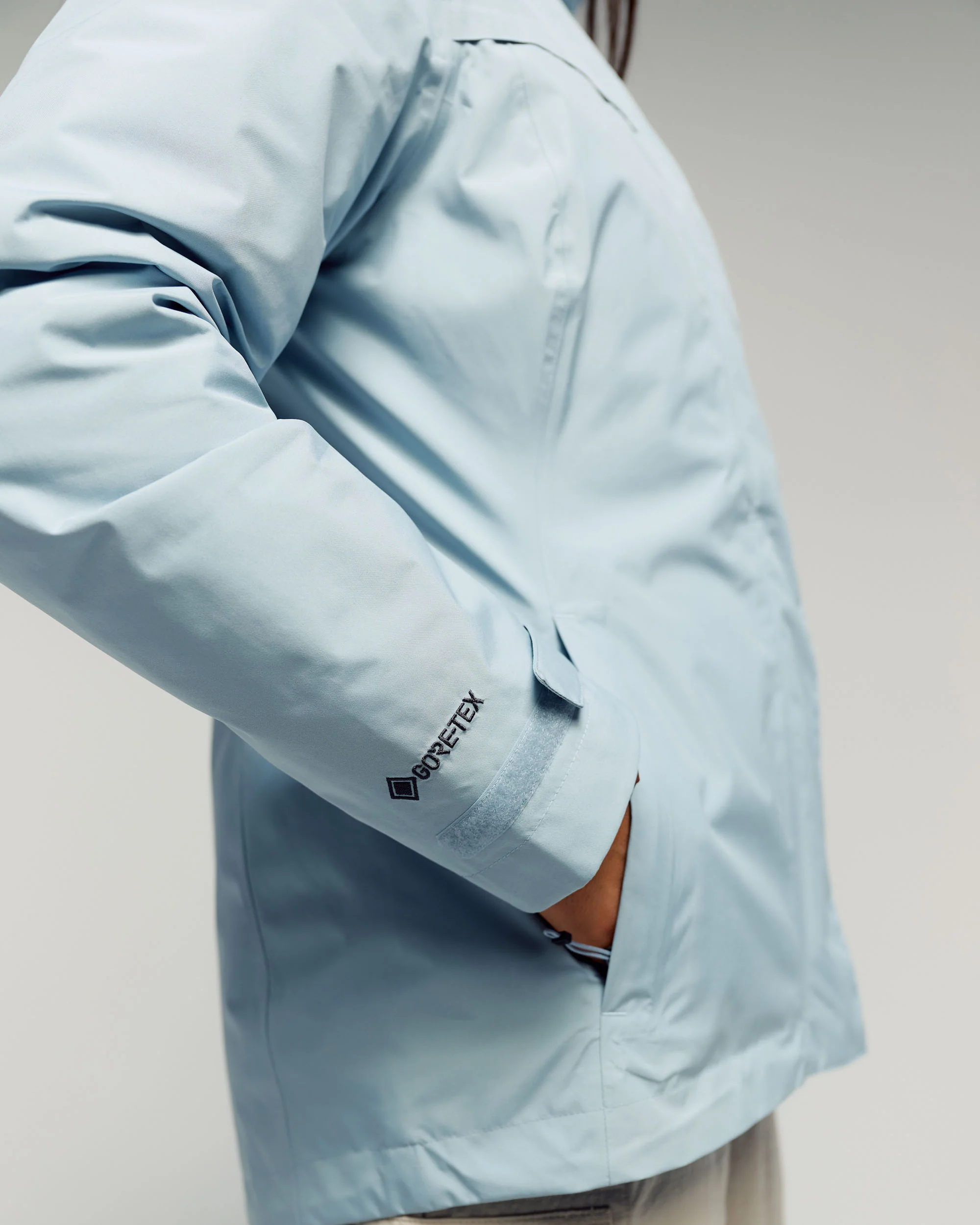 Women's Bealey 2L GORE-TEX Rain Jacket v3 - Tech Blue - Image 4