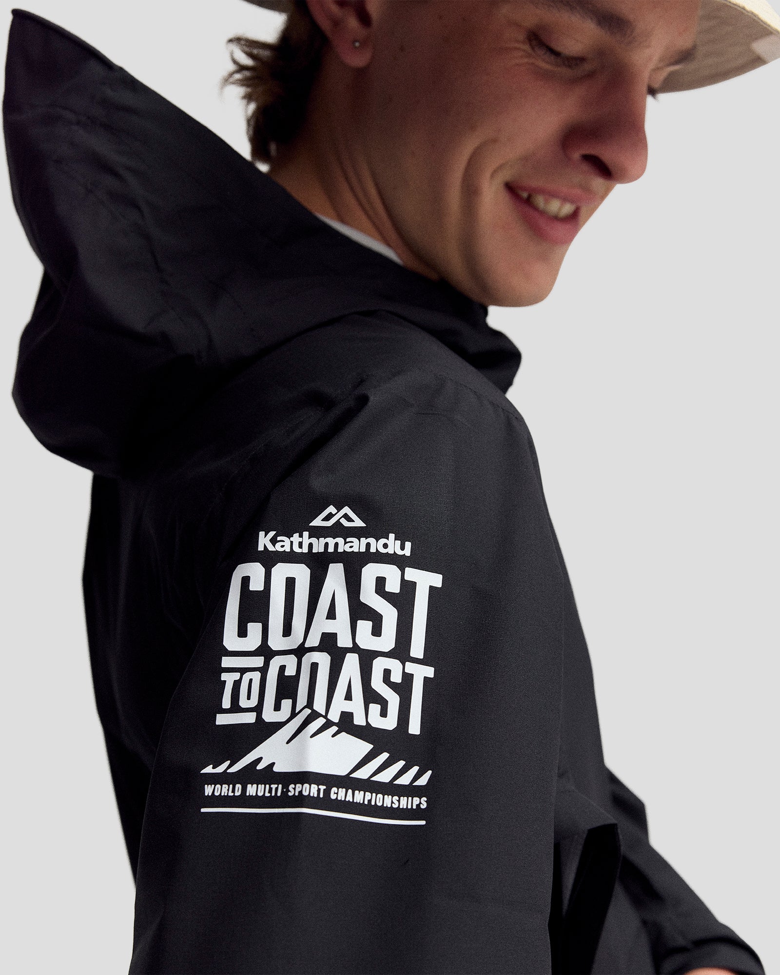 Coast To Coast - Men's Trailhead Stretch 2.5L Rain Jacket - Black Stingray - Image 5