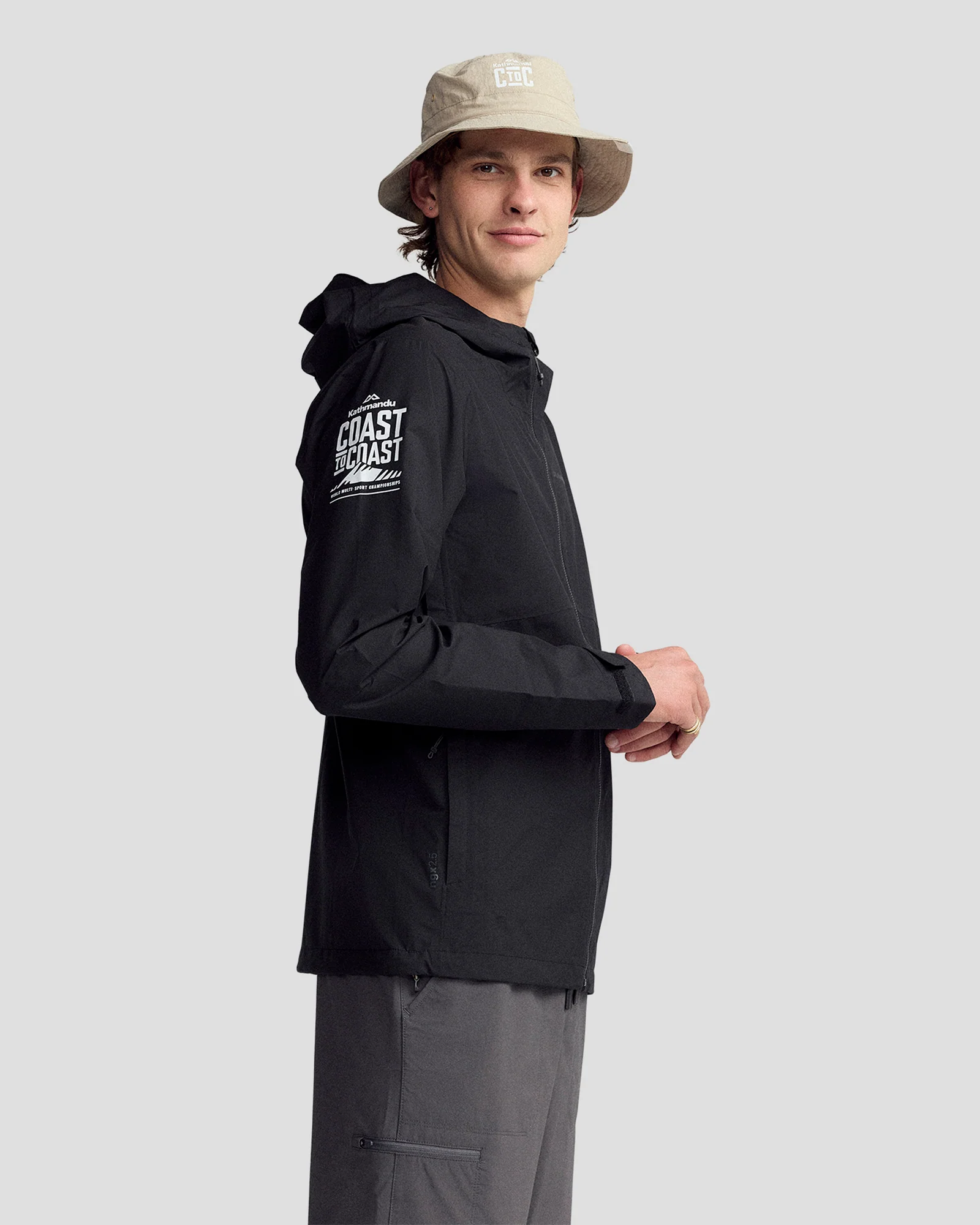 Coast To Coast - Men's Trailhead Stretch 2.5L Rain Jacket - Black Stingray - Image 7