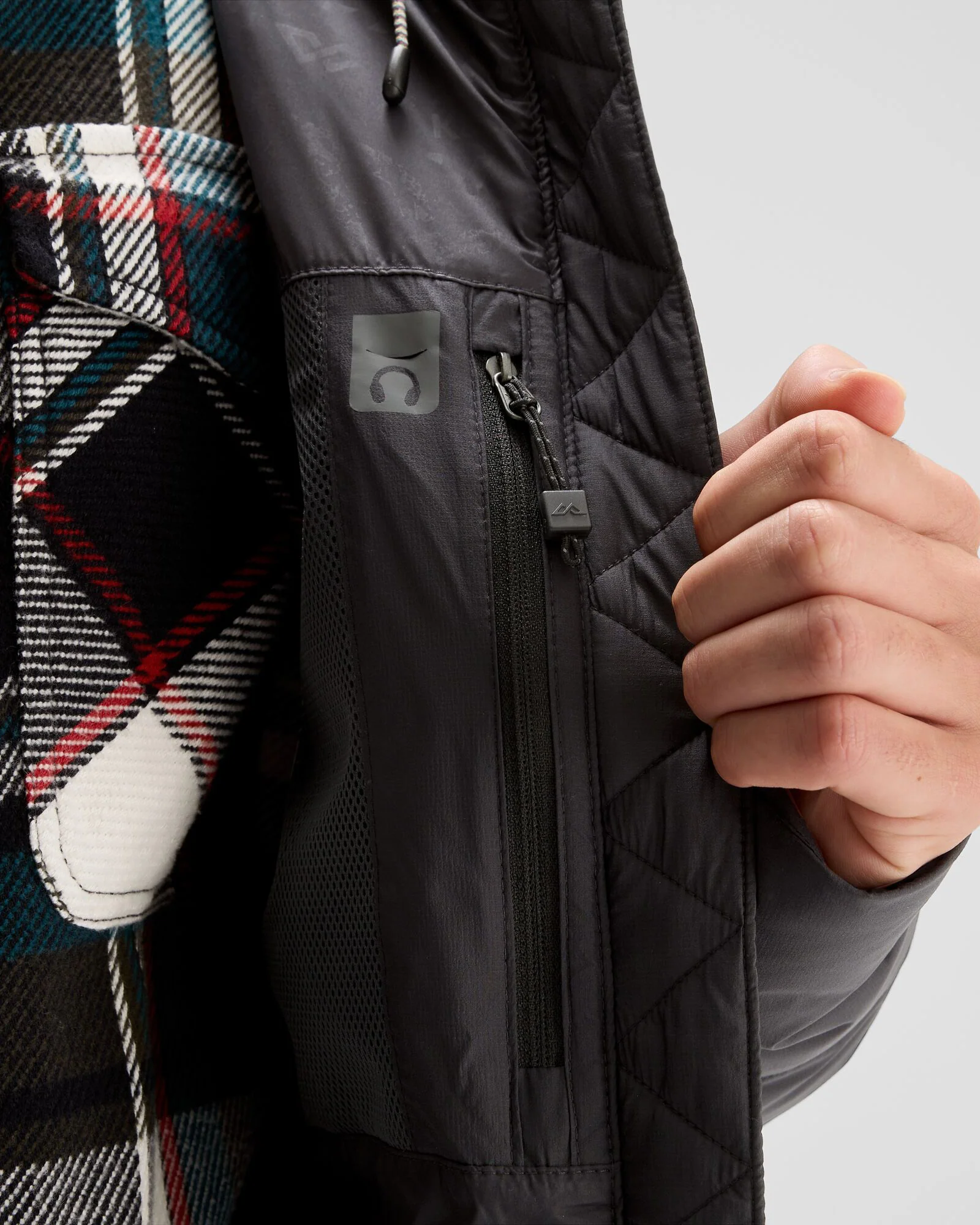 Men's Epiq SE Hooded Down Jacket - Black - Image 8