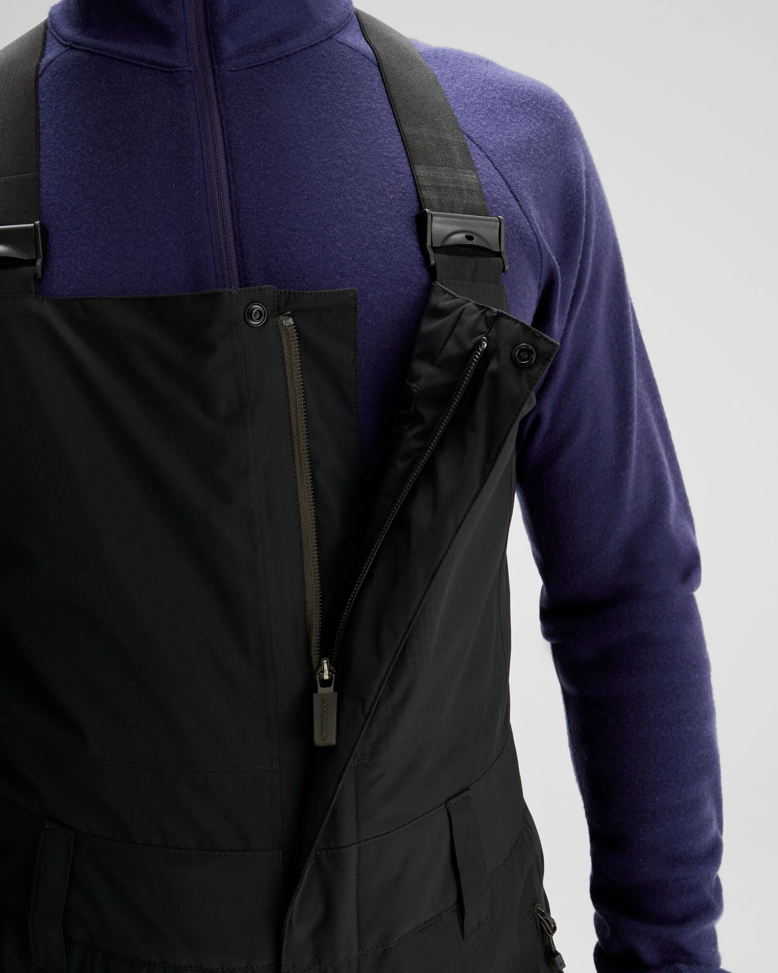 Men's PWDR-Days 2L Insulated Snow Bib - Black Stingray - Image 5