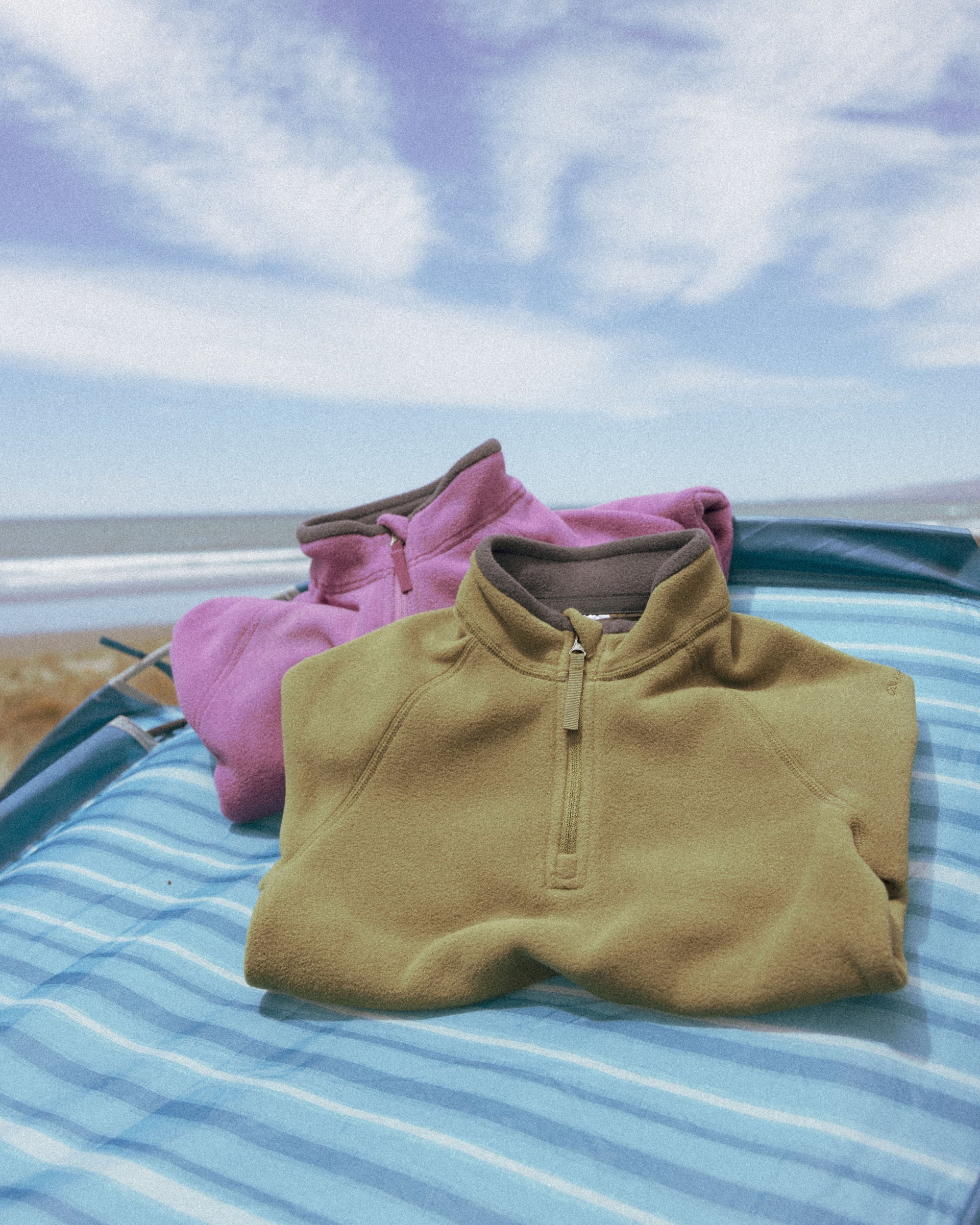 Women's Ridge 100 Primaloft Pullover - Berry - Image 2