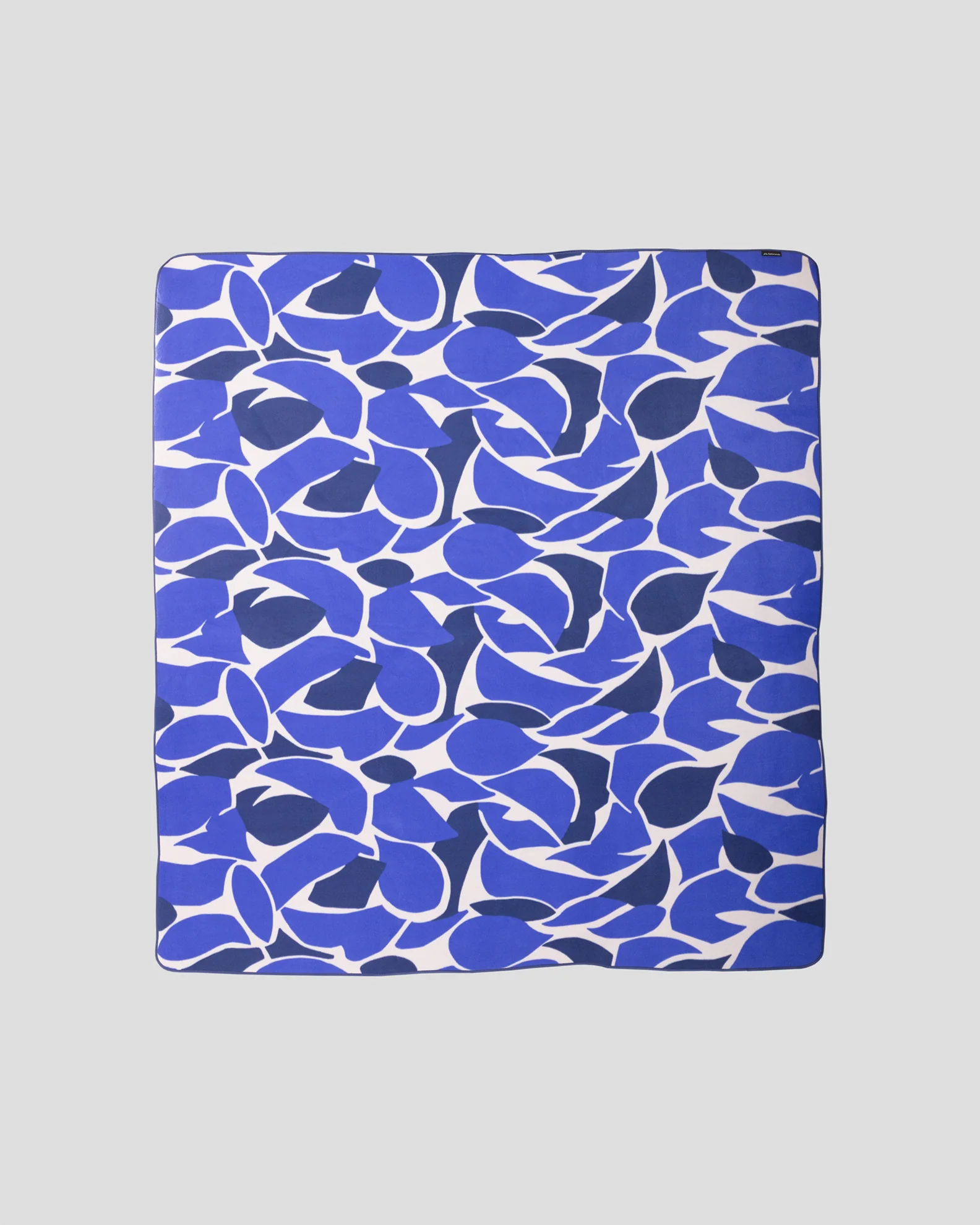Roamer Picnic Rug - Large - Dark Peri Forest Floor Print - Image 2