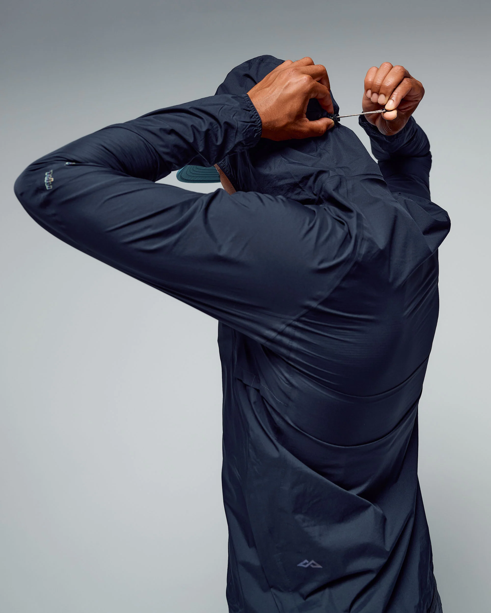Men's Seeker 2.5L Rain Jacket - Black Stingray - Image 5
