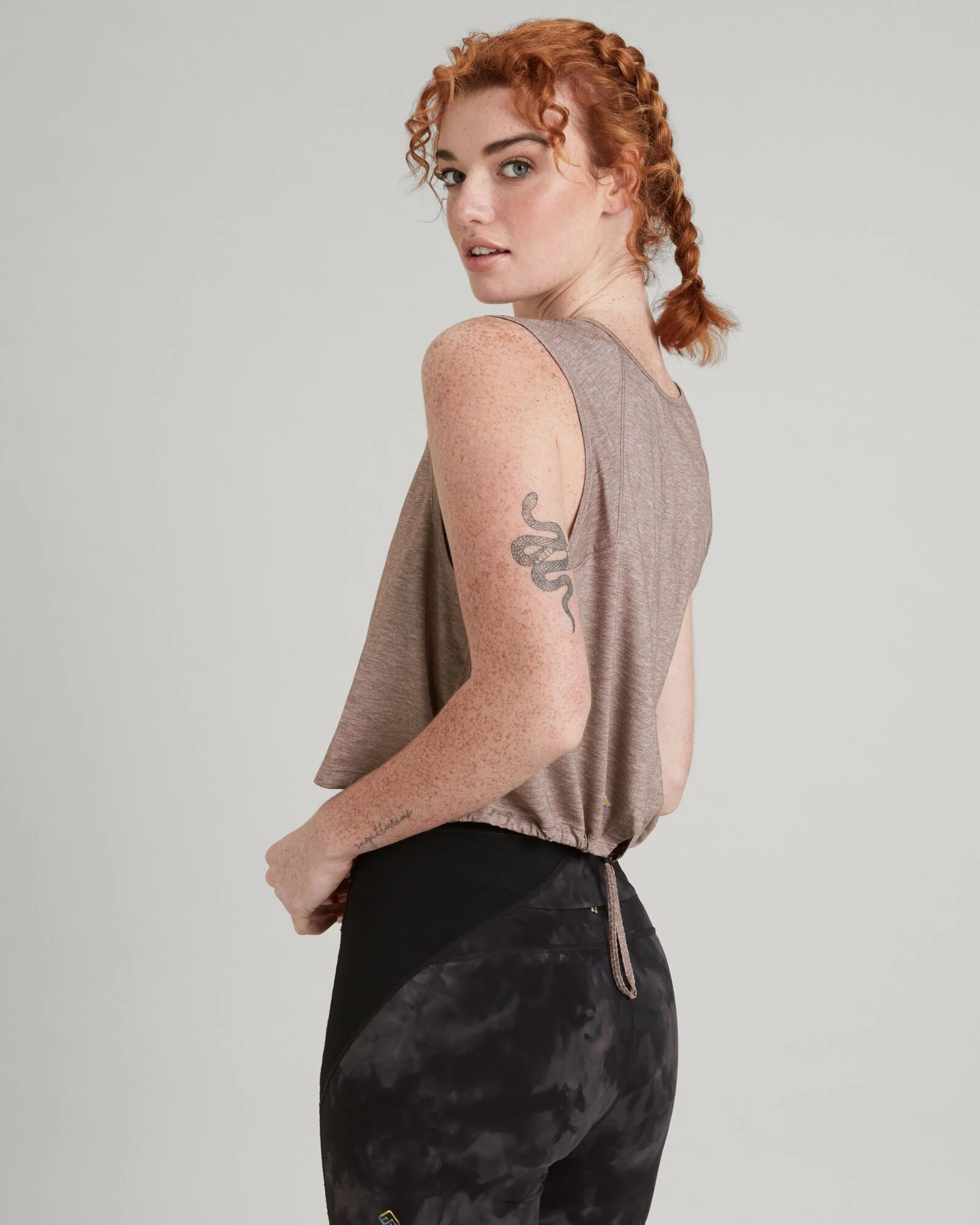WELL.DER.NESS Go Women's Tank Top - Taupe - Image 3